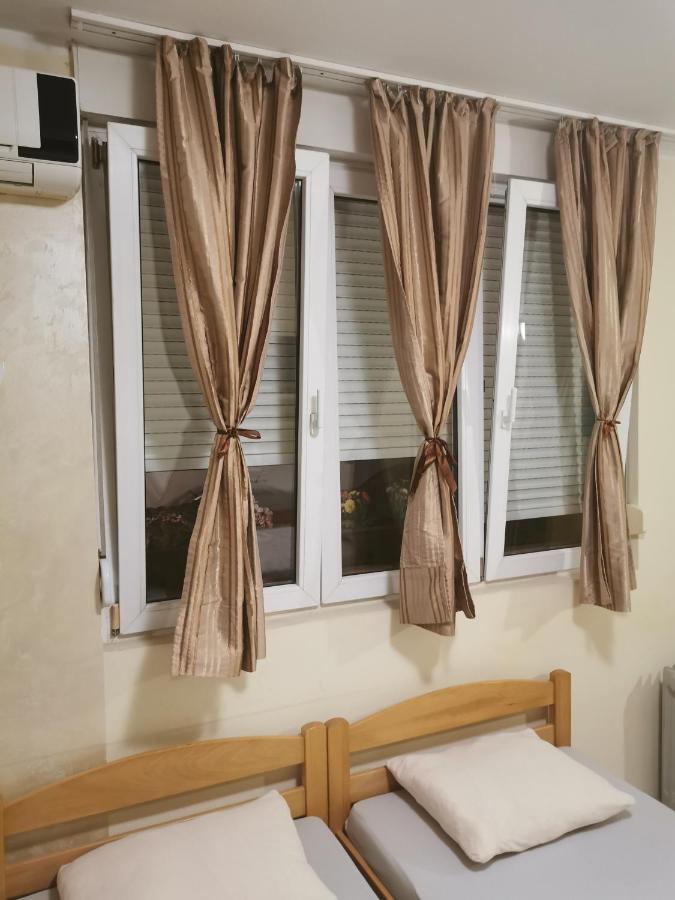 Agape Downtown Apartment เบลเกรด ภายนอก รูปภาพ
