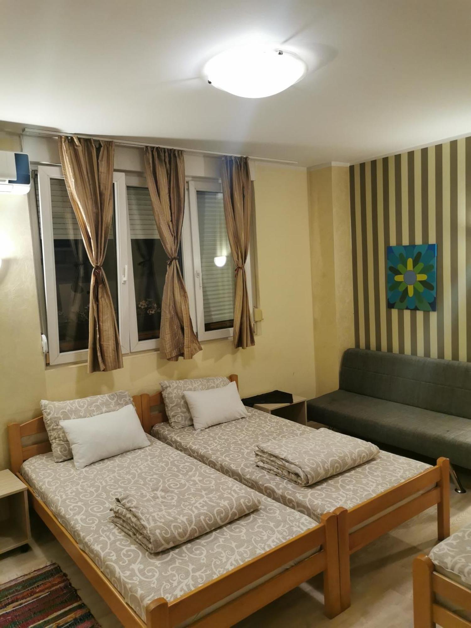 Agape Downtown Apartment เบลเกรด ภายนอก รูปภาพ